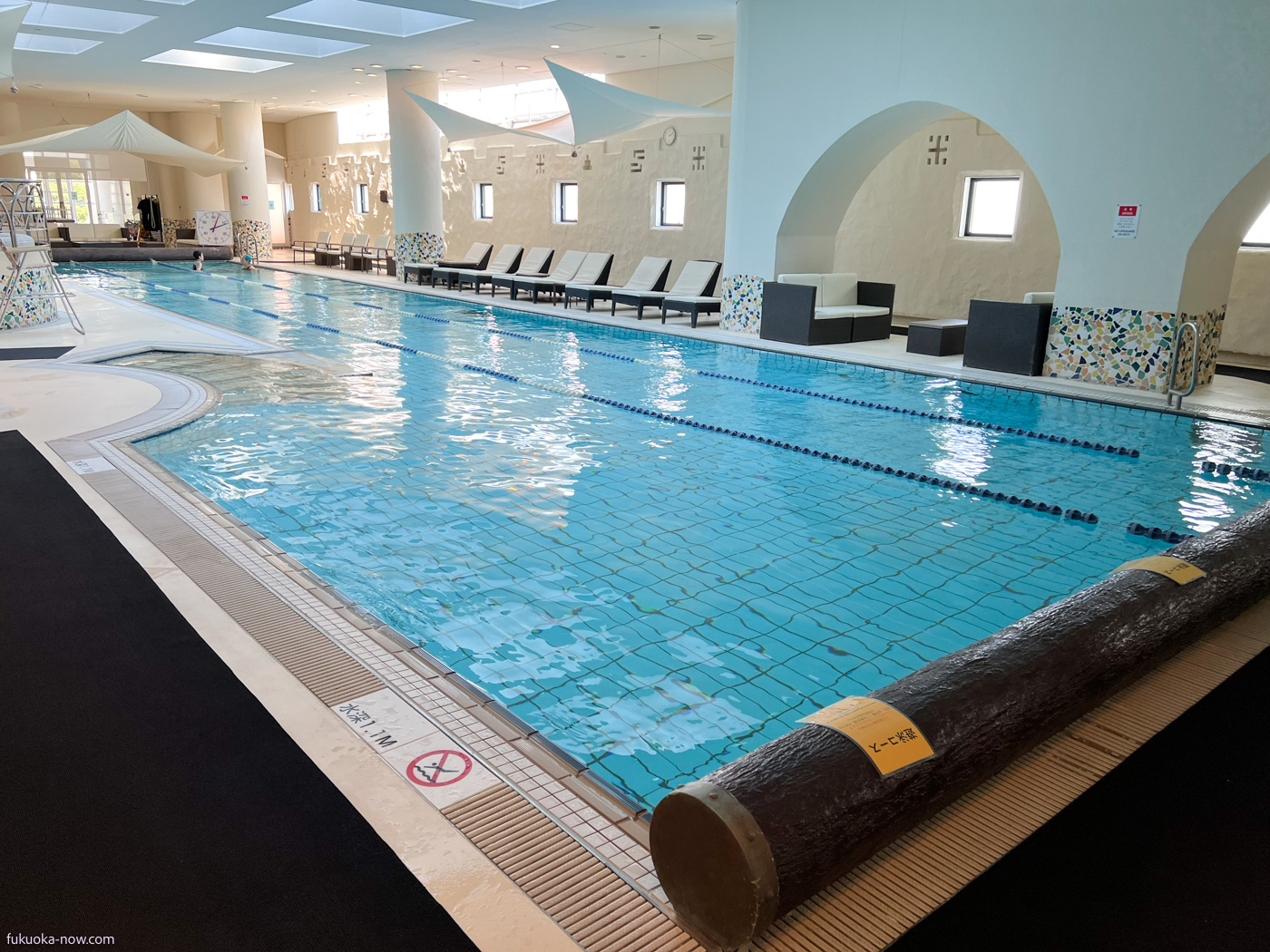 Fitness facility Sotokoto Club in Hilton Fukuoka SeaHawk - 25m indoor pool, ヒルトン福岡シーホークのフィットネス施設ソトコトクラブ、25m室内プール